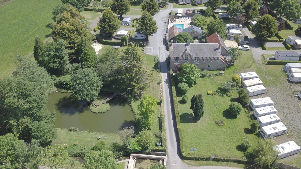 Camping Le Picard Tournieres Eksteriør billede