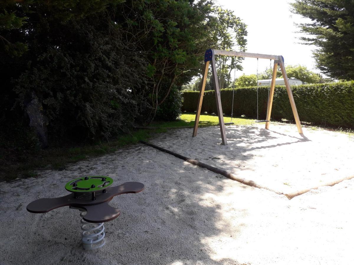 Camping Le Picard Tournieres Eksteriør billede